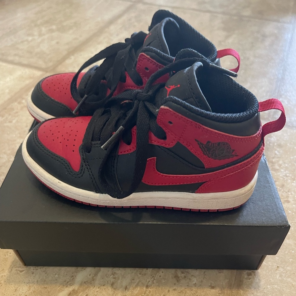 Kids Jordan 1 Mid, 11c, Gym red, white, black EUC